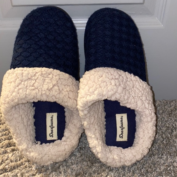 Dearfoams Women’s Sweater Knit Clog Memory Foam Slippers - Picture 1 of 3